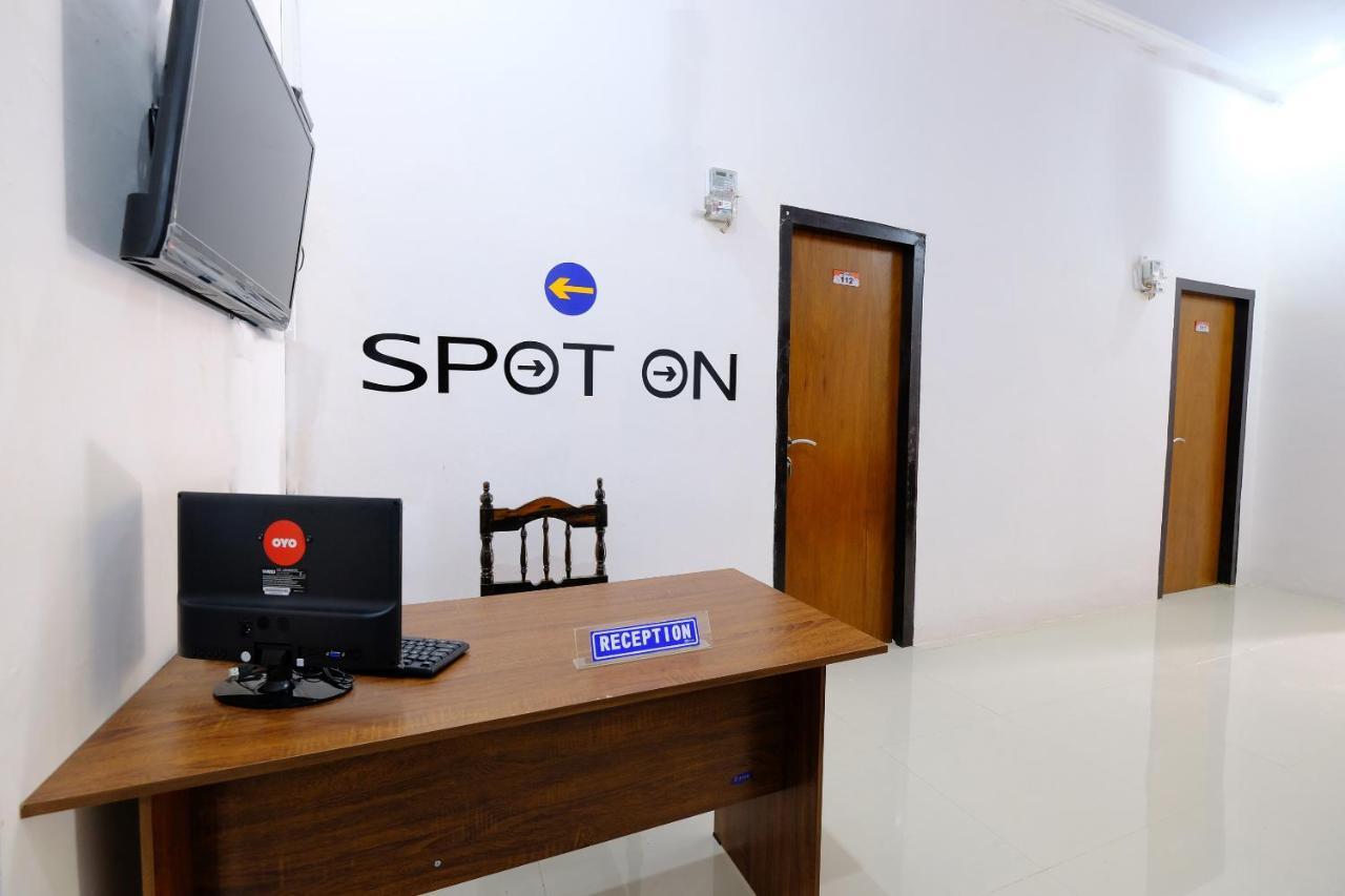 Spot On 1784 Tnc Residence Syariah Mataram Exterior photo